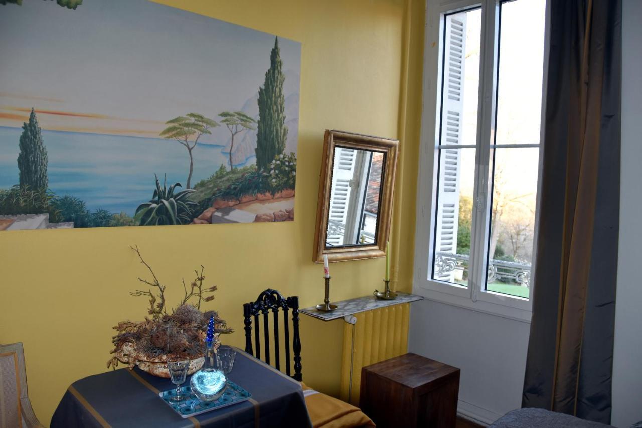 Bed and Breakfast Les Hirondelles Fleac Exterior foto
