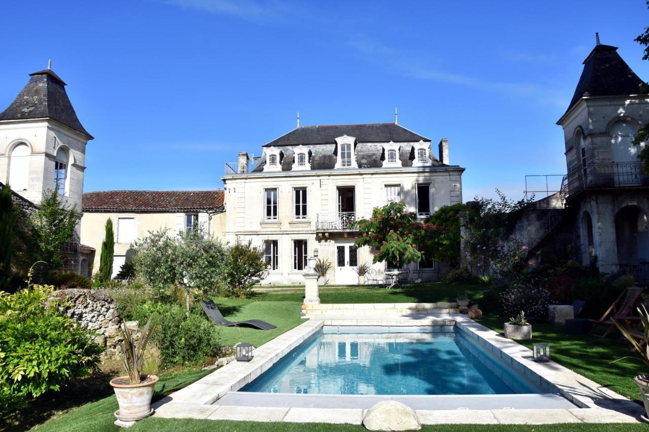 Bed and Breakfast Les Hirondelles Fleac Exterior foto